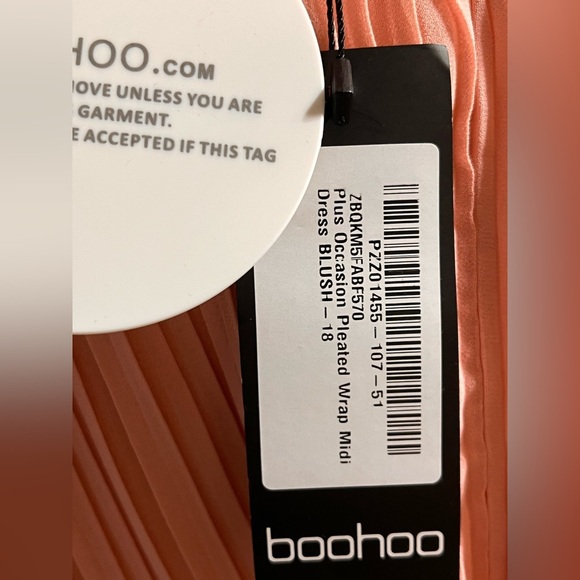 NWT Boohoo PLUS OCCASION
PLEATED Wrap MIDI DRESS Blush size 14 - Picture 4 of 12